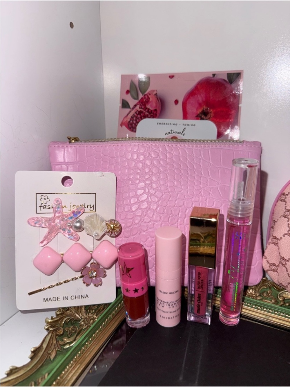 Pink Cosmetic Set – Lipsticks & Gloss with Pink Pouch